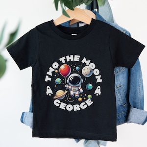 Personalisiertes Zwei Monde Geburtstags-Shirt, Passende Familien-Geburtstags-Shirts, Jungen-Weltraum-Geburtstagsfeier, Zwei Der Mond-Kleinkind-T-Shirt, Jungen-T-Shirt