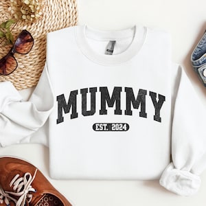 Custom Mummy Sweatshirt with Date, personalised mum jumper, gift for new mama, Custom Date Sweatshirt, mum birthday gift, Mama sweater, mum