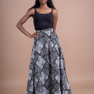 Maxirok met monochrome print