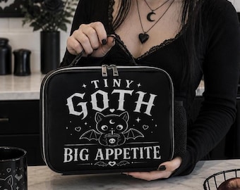 Rolig gotisk lunchväska "Tiny Goth Big Appetite", månfladdermusmatlåda, mörk estetisk matväska, häxig lunchväska
