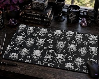 Satanische Schreibtischunterlage, XXL-Mauspad mit floralen Dämonen, Teufelsdesign für Gamer und Künstler, satanische Accessoires, Halloween-Schreibtischdeko, Groß