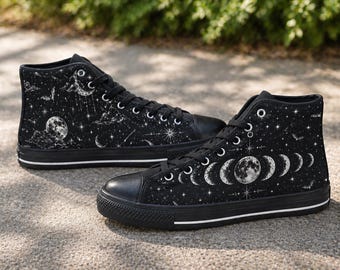 Zapatillas altas de lona con murciélago y luna de bruja – Zapatillas góticas de bruja con cielo nocturno lunar celestial / Zapatos de estética oscura para mujer