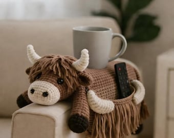 Highland Cow Couch Organizer Pattern PDF | Crochet Armrest Caddy | Amigurumi Sofa Storage | Cup Holder & Remote Pocket | Digital Download