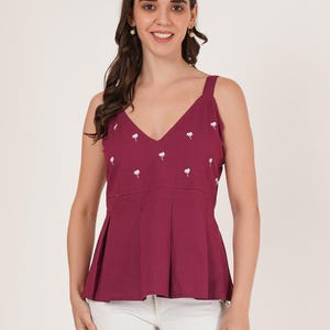 Pure Cotton Women Embroidered Sleeveless Top, Jeans Top, Short Kurtis