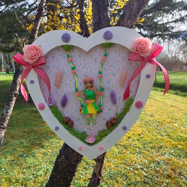 Tableau coeur lumineux décoration chambre enfant, fée en fimo