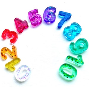 3cm 0-10 resin numbers / rainbow numbers / EYFS maths resource / sensory numbers / preschool numbers / number ordering / tuff tray