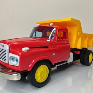 Rare Yonezawa Tin Toy Car Toyota Dump Truck WORKING!