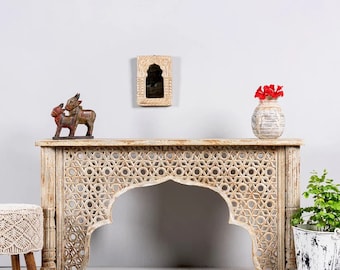Handgesneden Indiase consoletafel: vintage houten haldecor