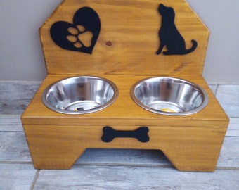 porte gamelles chien en bois personnalisable