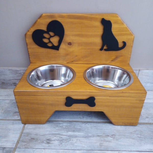 porte gamelles chien en bois personnalisable