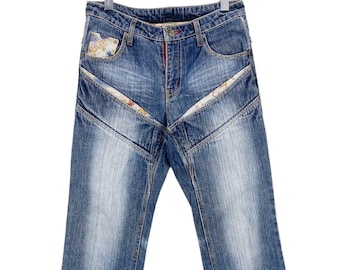 Gumu Sukajan Jeans W30 L30 - Distressed Japanese Denim