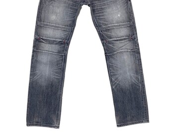 Jeans Liberto con parche en la rodilla: Denim desgastado de tiro