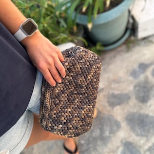 Handmade Crochet Raffia Pouch Bag: Elegant Straw Clutch