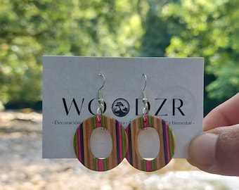 Boucles d'oreilles en skateboard recyclé – Bijoux en bois colorés faits main