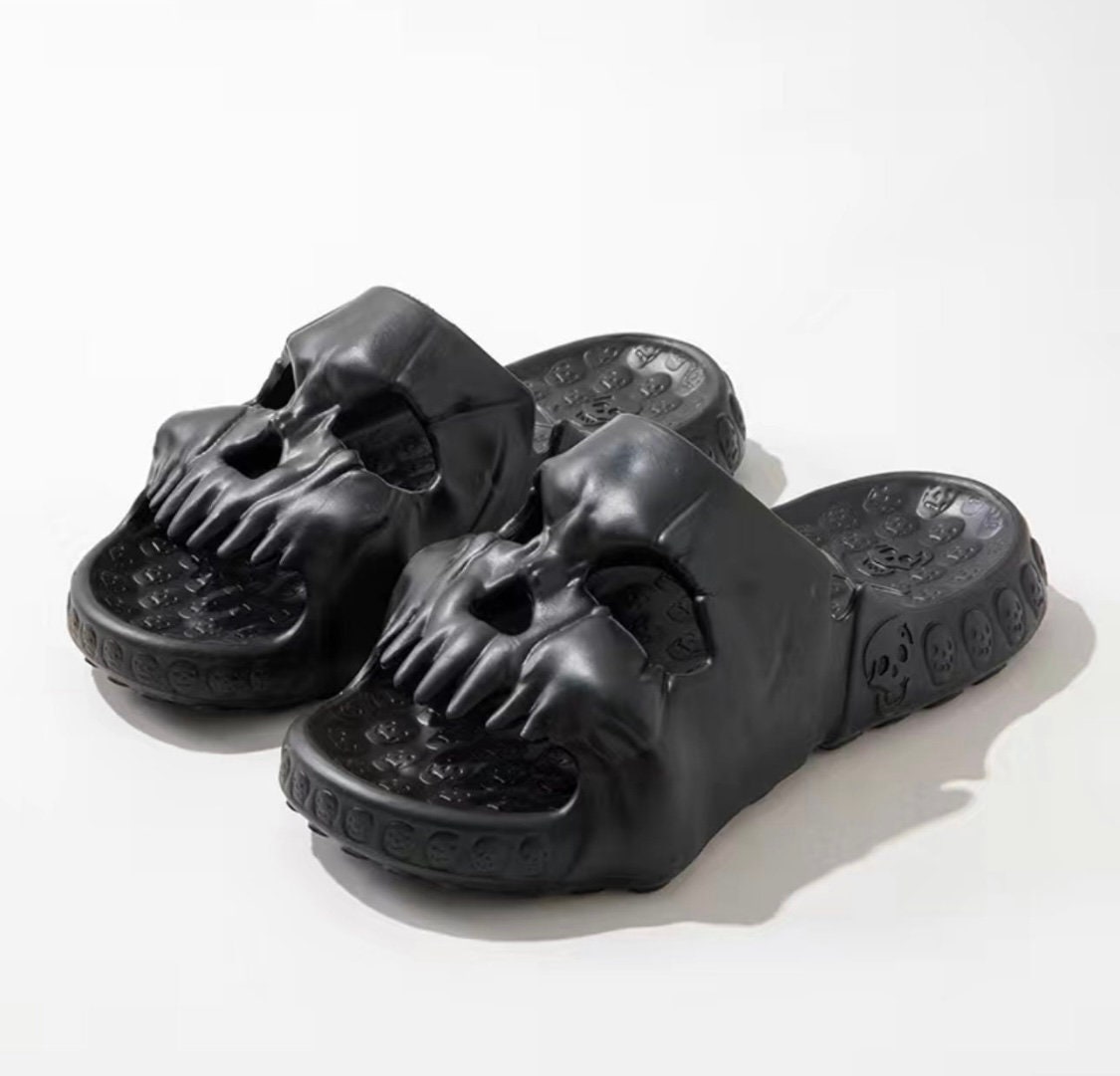 Skull flip flops mens store
