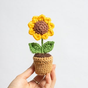 Crochet Plante Tournesol Vert | Cadeau de la fête des Mères | Tournesol végétal au crochet avec pot | Décoration petite | Pâques