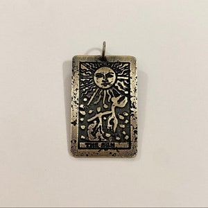 Ciondolo con carta dei tarocchi del sole