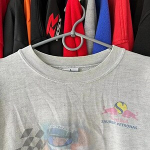 Vintage 1998 Red Bull Sauber Petronas Jean Alesi F1 Racing Sweatshirt, Size L image 3