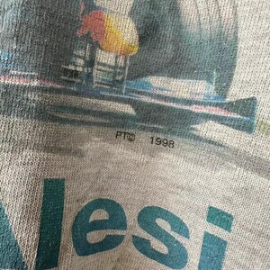 Vintage 1998 Red Bull Sauber Petronas Jean Alesi F1 Racing Sweatshirt, Size L image 6
