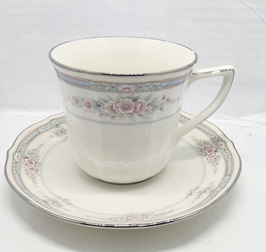 Vintage Noritake Ivory China Rothschild Pattern Teacup & Saucer 7293