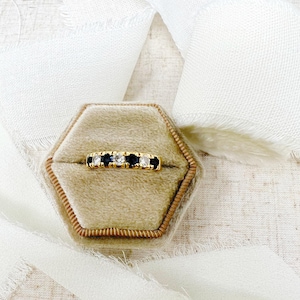 Vintage 18ct Yellow Gold, Sapphire & Diamond Ring