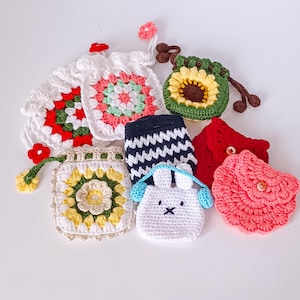 Handmade Crochet Earphone Holder and Pouch Set | Cute Small Bag and Cable Organizer | Kawaii Crochet Accessories for Travel & Everyday Use