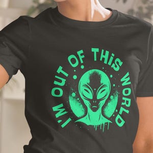 Koszulka Sci Fi Koszulka kosmiczna z motywem kosmicznym z innego świata Prezent z motywem kosmicznym Prezent z motywem UFO Zabawna koszulka kosmiczna Koszulka kosmiczna z motywem miłości do siebie