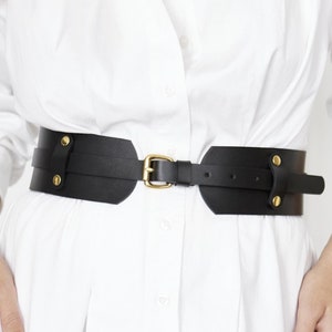 REAL Leather (NOT Synthetic / PU / Vegan) Belt / Black With Gold Buckles