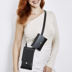 ECHT Leder (NICHT Synthetik / PU / Vegan) Handytasche & Brieftasche mit Crossbody- oder Gürtelriemen / Schwarz mit silberner Hardware
