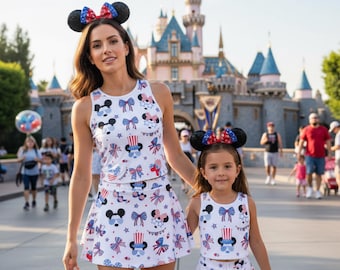 Conjunto deportivo con estampado de la bandera de EE. UU. y lazo de Mickey Mouse, falda pantalón roja, blanca y azul, regalo del 4 de julio, conjunto de tenis patriótico para mujer.