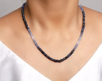 Collana con perline di zaffiro blu, collana di perline di pietra preziosa, collana di zaffiro da 4 mm, gioielli con perline sfumate di zaffiro blu, regalo donna per lei