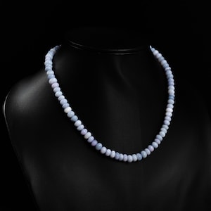 Beau collier de perles d&#39;opale bleue, collier de perles rondelles lisses opale, bijoux en opale, collier d&#39;opale bleu ombré, cadeau d&#39;anniversaire pour elle