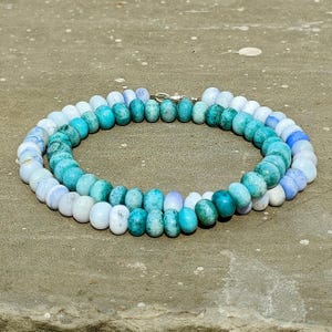 Beau collier de perles de créateur opale bleue, collier de perles rondelles lisses opale, bijoux en opale, collier de pierres précieuses opale bleue, cadeau d&#39;anniversaire