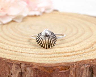 Sterling Silver Scallop Shell Ring: Ocean Jewelry