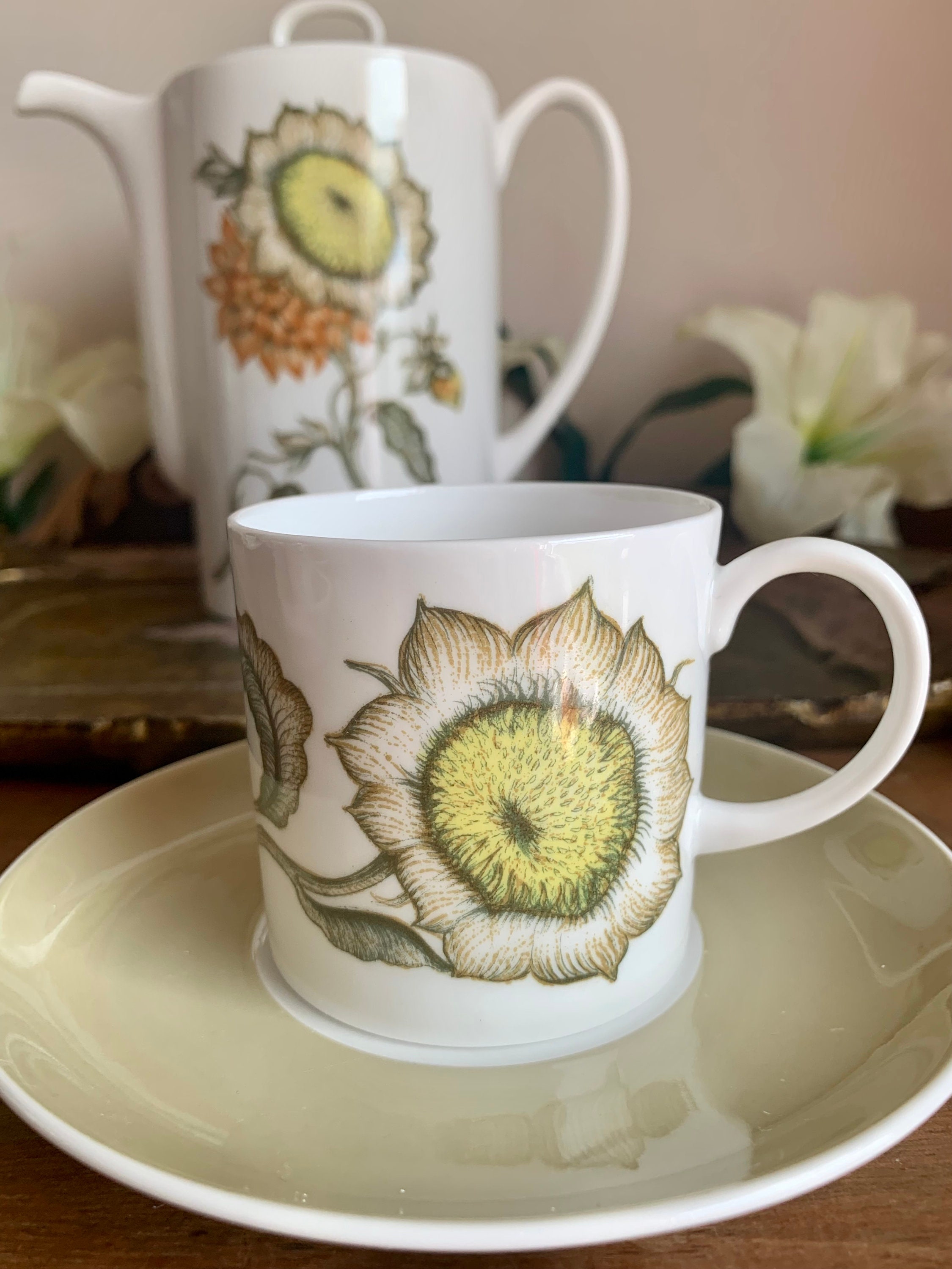 Vintage Susie Cooper Pre Wedgwood Sunflower Coffee Set for 6 Bone