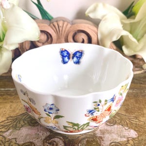 Vintage Aynsley Cottage Garden Fine Bone China Sugar Bowl