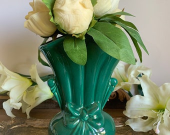 Rare Vintage Royal Ariston Tied Bow vase, green ceramic 1945-1955 (Importex Company & BC Ceramics)