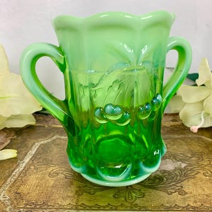 Vintage Mosser Green Cherry Cable Thumbprint Opalescent Vaseline Glass Spooner Vase