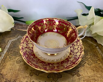 Paragon Double Warrant Tea Cup & Saucer Bone China Medallion Burgundy Red Gold