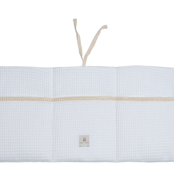 Organisateur de lit bébé - range doudou/tétine/pyjama/biberon - rangement à suspendre - pochette de lit -
