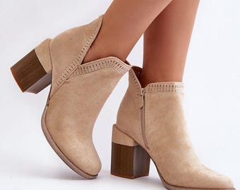 Stivali da donna beige con motivo ritagliato, stivaletti alla caviglia con tacco a blocco per donna, stivaletti beige da donna, stivali autunnali da donna, stivaletti da donna