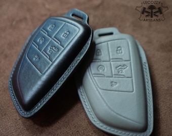2022 - 2025 Chevrolet Silverado Leather Key Case, GMC Sierra, Equinox, Traverse Fob Holder, 2024 - 2025 Chevrolet Blazer Leather Keychain