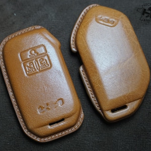KIA Fob Leather Key Case, Kia Forte, K5 Soul Sportage Sorento, Niro, EV6, EV9, Carnival, Cerato Case Holder, 2024-2025 KIA Leather Keychain