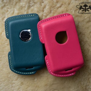 Handcrafted Leather Key Cover for Volvo Remote Fob, Custom Leather Keychain, 2020 - 2025 Volvo C40 XC40 XC60 XC 90 S60 Genuine Car Key Cover