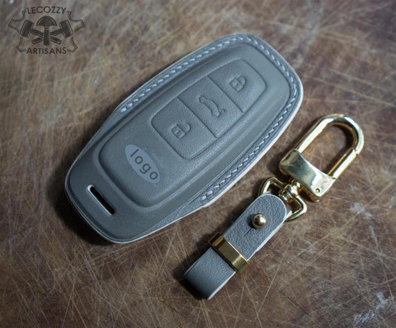 Personalized Leather Key Cover for Audi e-tron GT, Q8, Q4, A6, A7, A8 | Custom Audi Accessory, Handmade Fob Case, Leather Sleeve Car Key