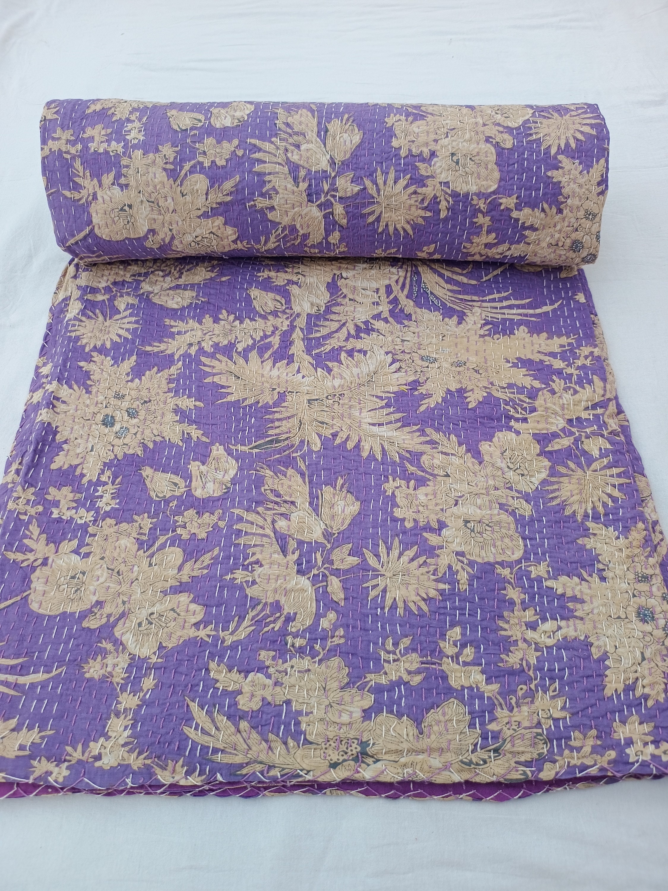 Purple Handmade Kantha Quilt Purple color Unique Design Handmade Kantha Quilted Bedding Bedspread Print Throw Blanket Well-Looking Quilt