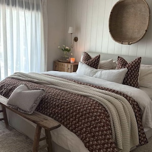Luxus-Blumendruck-Kantha-Quilt, alle Größe Twin Size-Decke, Queen-Size- und King-Size-Quilt, natürliche Farben Handgefertigte weiche Kantha-Quilt