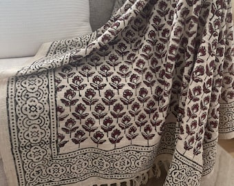 Handgemachte Block Print Baumwolldecke mit Quasten