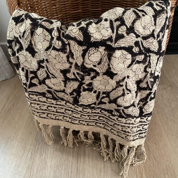 Home Inspiration Handmade Throw Handblock print Throw Cotton Throw Blanket Sofa Décor Room Décor Tassels Hand Loomed