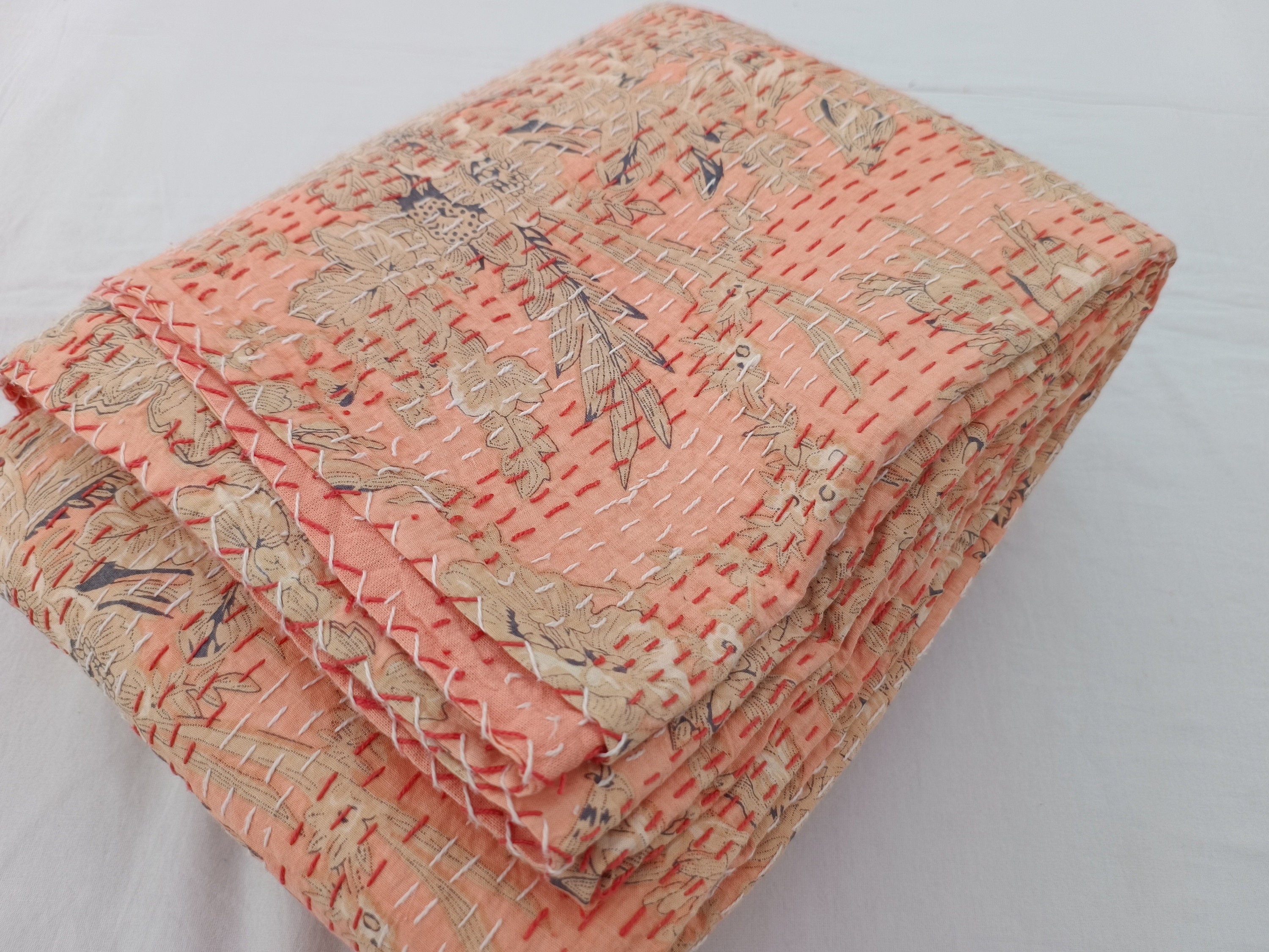 Handmade Kantha Quilt Pink color Unique Design Handmade Kantha Quilted Bedding Bedspread Print Throw Blanket Well-Looking Quilt